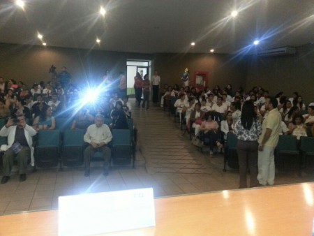 "gracias a los colegas psiquiatras de Colima que se unen a la campaña"